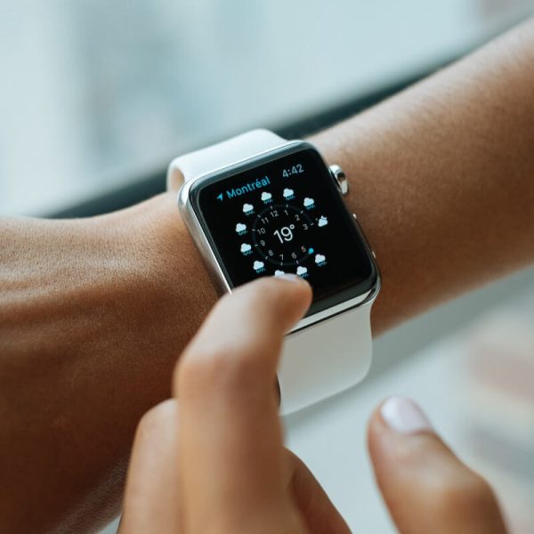 Health and Fitness Smartwatch with Heart Rate, Music, Alexa Built-In, Sleep and Swim Tracking - 图片 4